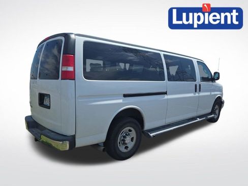 Used 2019 Chevrolet Express 3500 LT w/ LT Preferred Equipment Group RWD image 5