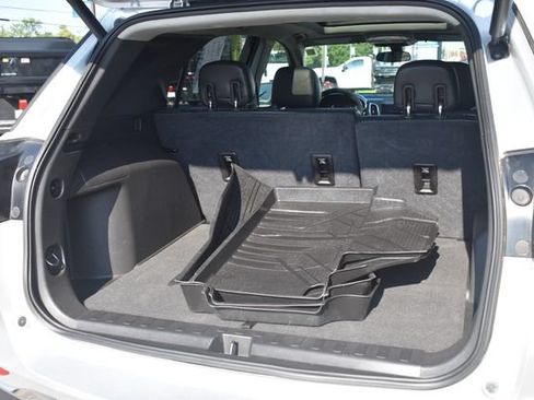 Certified 2019 Chevrolet Equinox LT AWD/4WD image 18