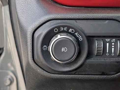 Certified 2021 Jeep Wrangler Unlimited Rubicon image 32