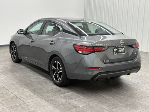 Used 2024 Nissan Sentra SV FWD image 4