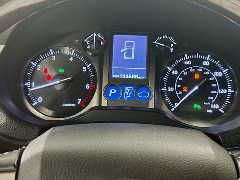 Used 2017 Lexus GX 460 Premium AWD/4WD image 13