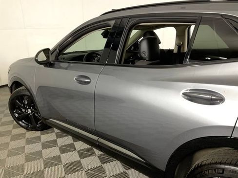 Used 2022 Buick Envision Preferred image 38