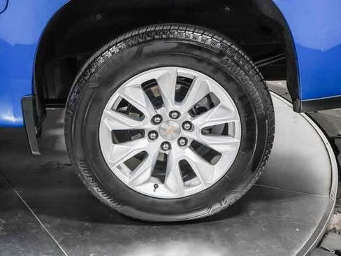 Used 2023 Chevrolet Silverado 1500 Custom image 7