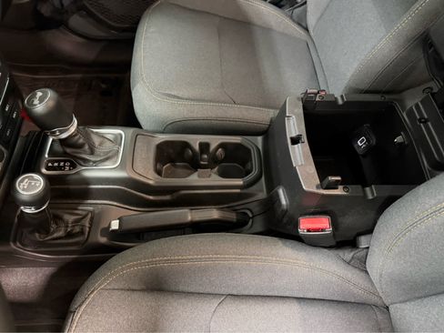 Used 2026 Jeep Wrangler Sport AWD/4WD image 23