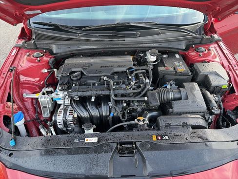 New 2025 Hyundai Elantra Sport image 11