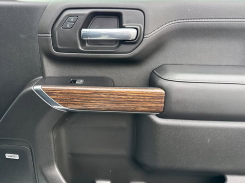 Used 2022 Chevrolet Silverado 3500 High Country image 26