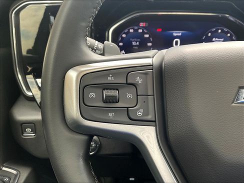 Used 2025 Chevrolet Silverado 1500 LT Trail Boss w/ Convenience Package II AWD/4WD image 12