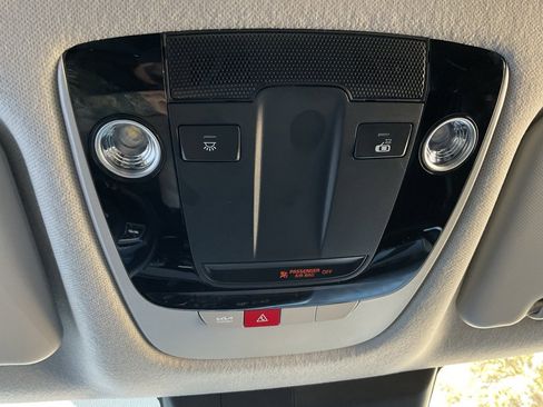 Used 2025 Kia Seltos S image 27