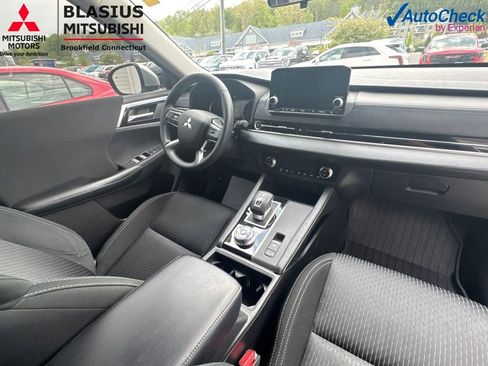 Used 2022 Mitsubishi Outlander ES AWD/4WD image 43