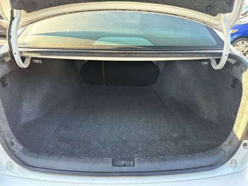 Used 2016 Honda Accord EX image 9