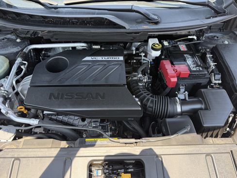 Used 2024 Nissan Rogue SL w/ SL Premium Package FWD image 34