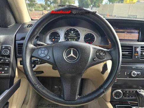 Used 2011 Mercedes-Benz GLK 350 4MATIC image 27