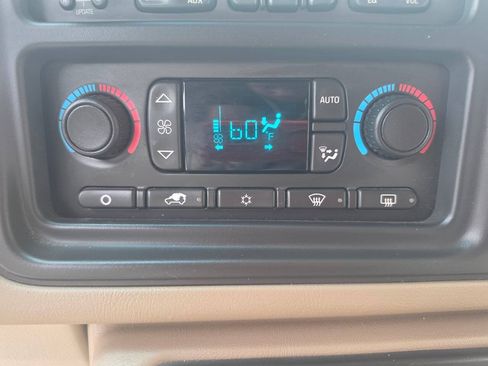 Used 2003 GMC Yukon XL SLT w/ 1SD Preferred Equipment Group RWD image 44