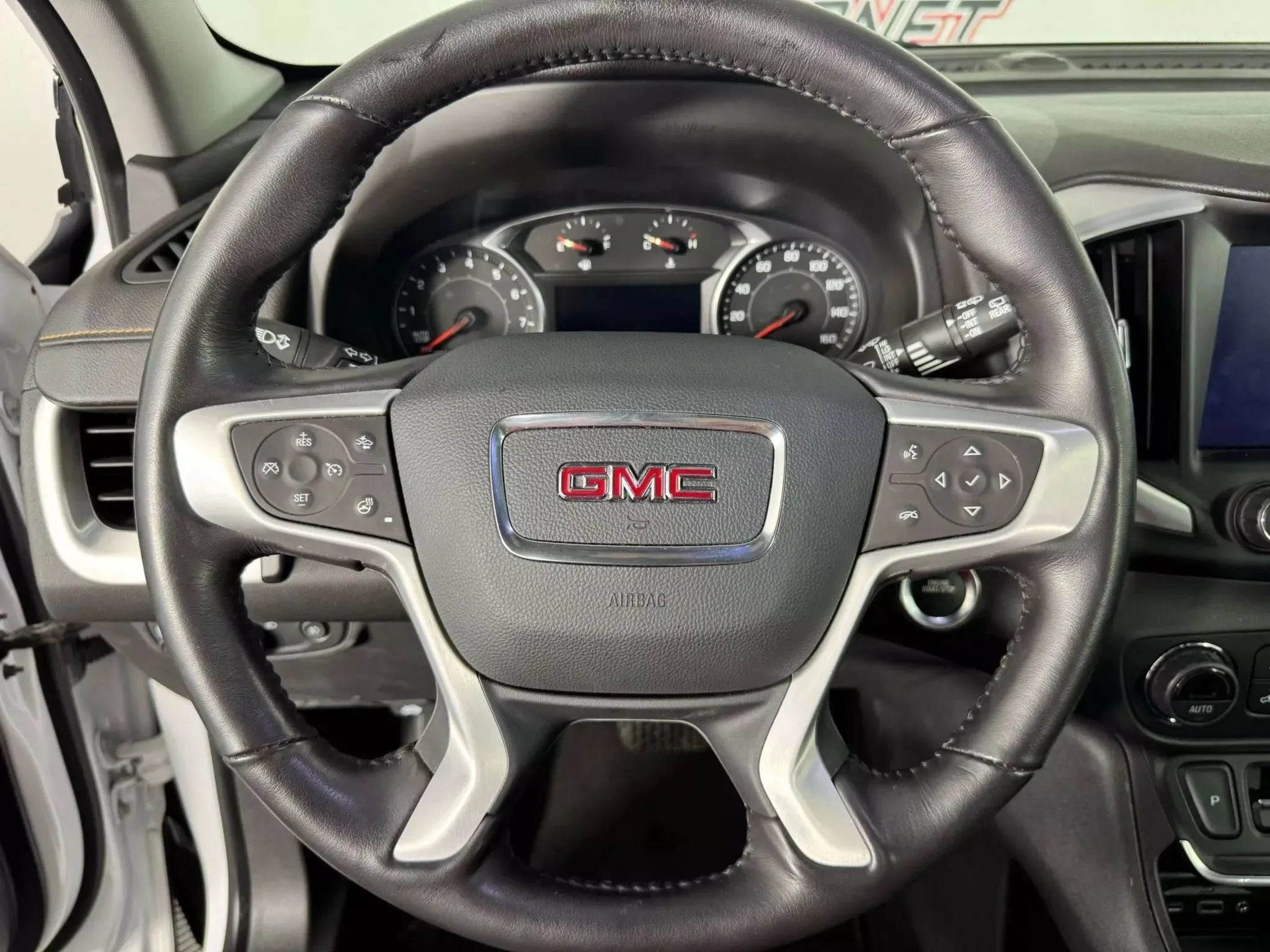Used 2020 GMC Terrain SLT w/ Preferred Package AWD/4WD image 13