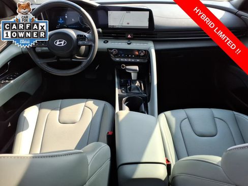 Used 2025 Hyundai Elantra Limited FWD image 11