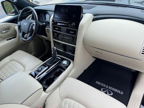 Used 2024 INFINITI QX80 Sensory image 28