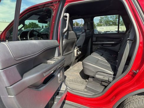 Used 2020 Ford Expedition XLT w/ Equipment Group 202A AWD/4WD image 7