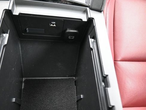 Used 2021 MAZDA MAZDA3 s image 9