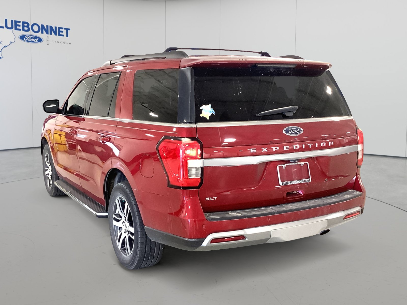 Used 2022 Ford Expedition XLT RWD image 6