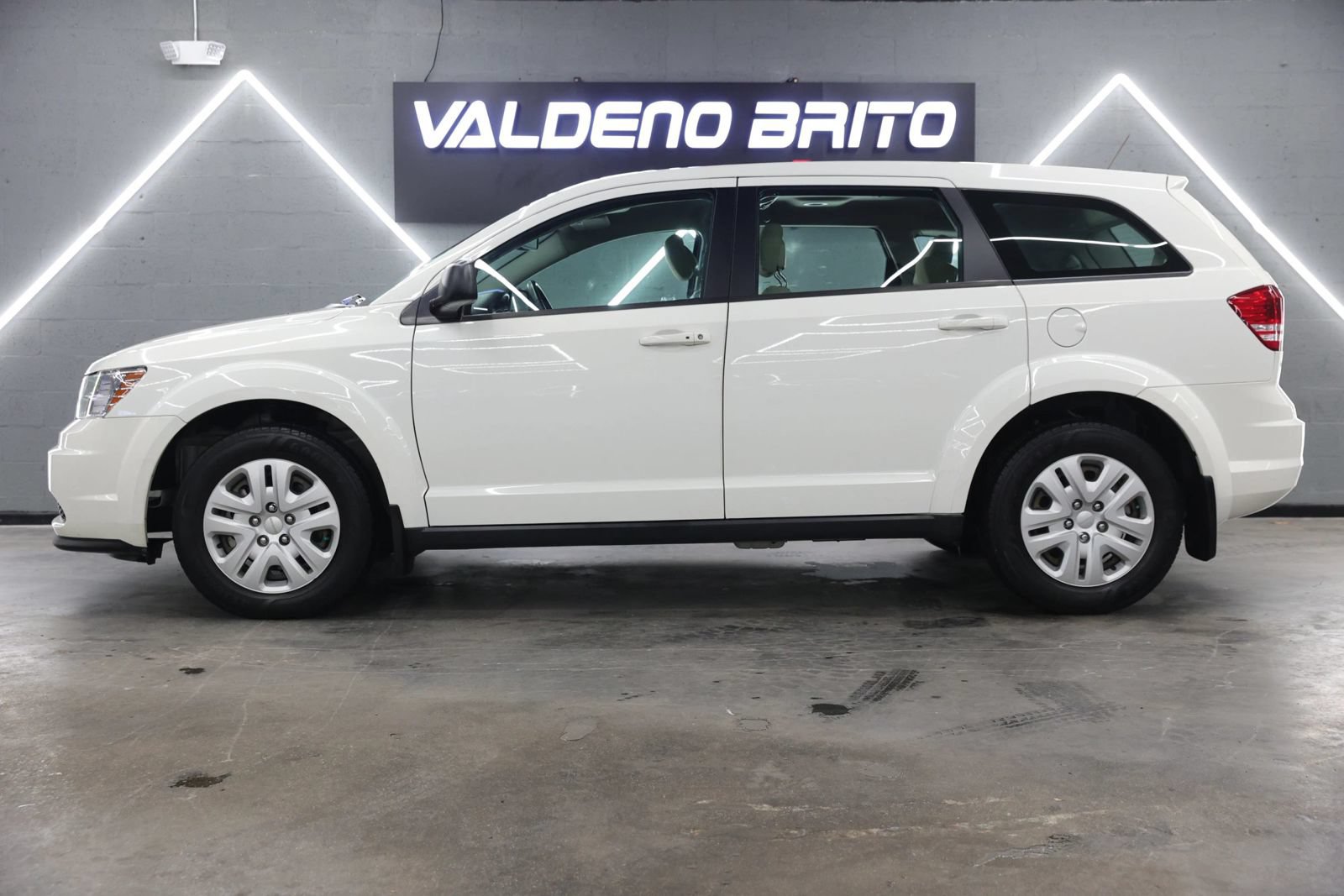Used 2015 Dodge Journey American Value Package w/ Flexible Seating Group FWD image 10