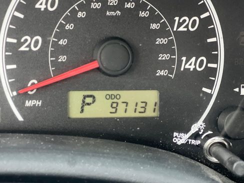 Used 2012 Toyota Corolla LE image 19