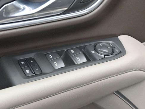 Used 2021 Chevrolet Tahoe LT AWD/4WD image 11