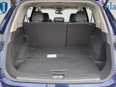 Used 2024 Nissan Rogue SL AWD/4WD image 12