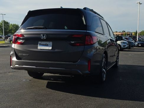Certified 2026 Honda Odyssey EX-L image 8