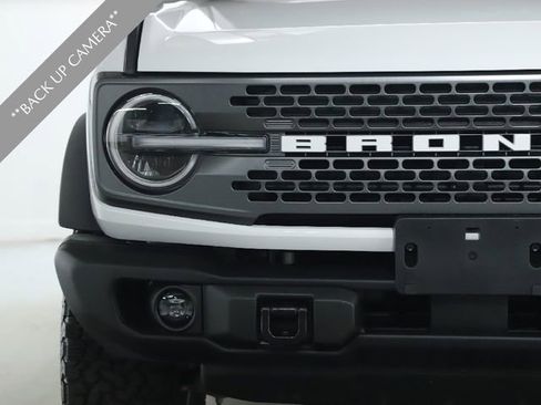 Used 2025 Ford Bronco Badlands image 7