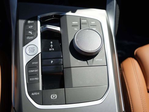 Used 2025 BMW M240i M240i Coupe RWD image 22