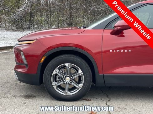 Used 2023 Chevrolet Blazer LT image 10