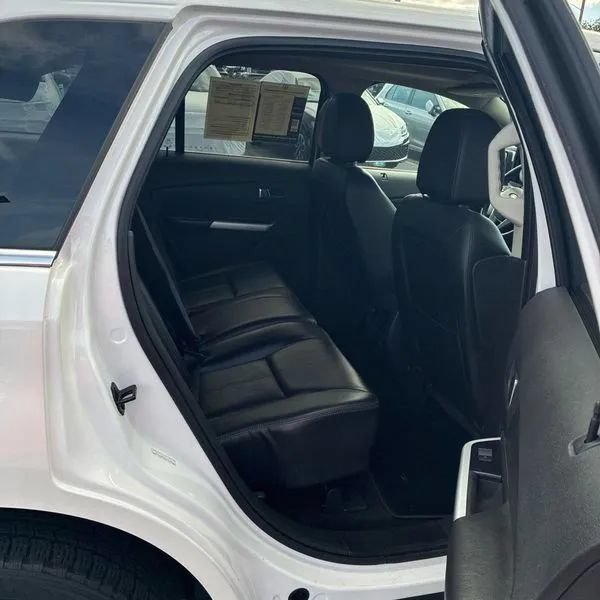 Used 2013 Ford Edge Limited AWD/4WD image 23