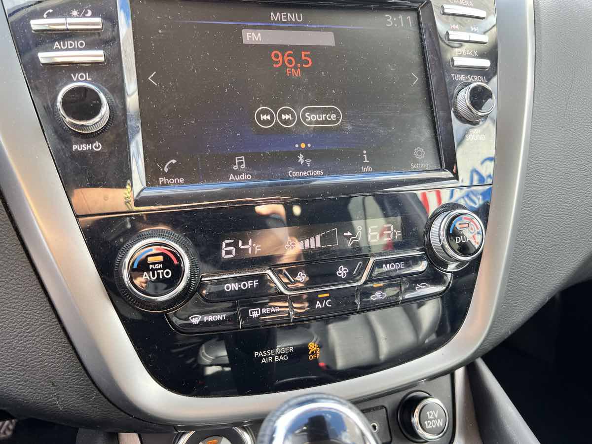 Used 2024 Nissan Murano SV FWD image 14