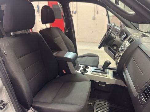 Used 2009 Ford Escape XLT AWD/4WD image 20