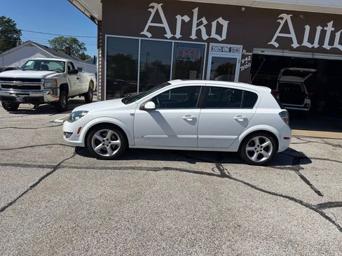 Used 2008 Saturn Astra XR w/ Premium Trim Package FWD image 6