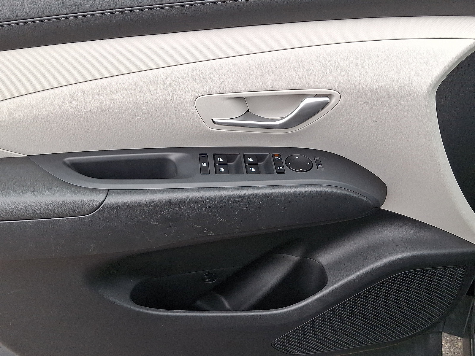 Used 2025 Hyundai Tucson SE AWD/4WD image 8