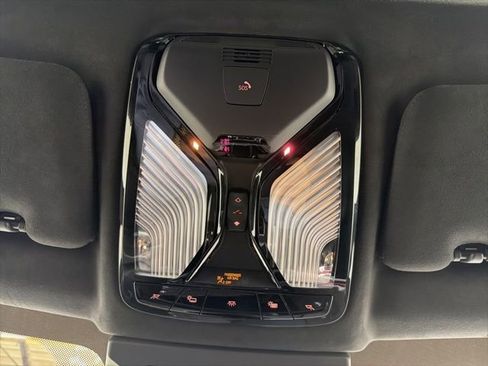 Certified 2024 BMW X7 M60i w/ Executive Package AWD/4WD image 32