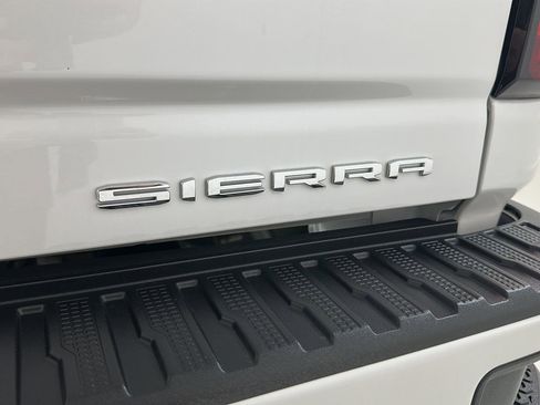 Used 2022 GMC Sierra 3500 Denali w/ Denali Ultimate Package image 13