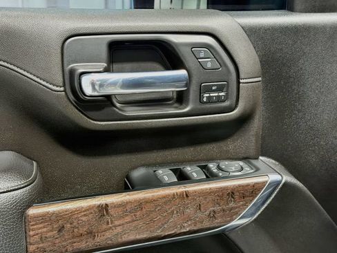 Used 2023 GMC Sierra 2500 Denali w/ Denali Ultimate Package AWD/4WD image 15