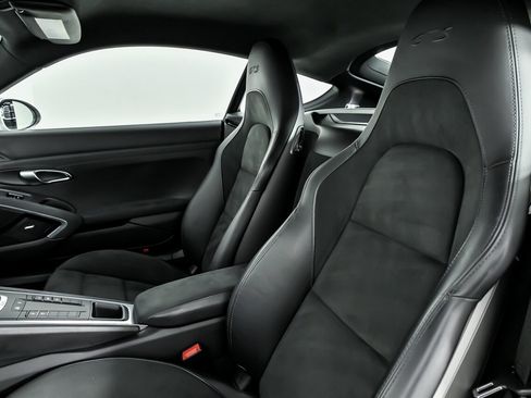 Used 2022 Porsche 718 Cayman GTS image 21