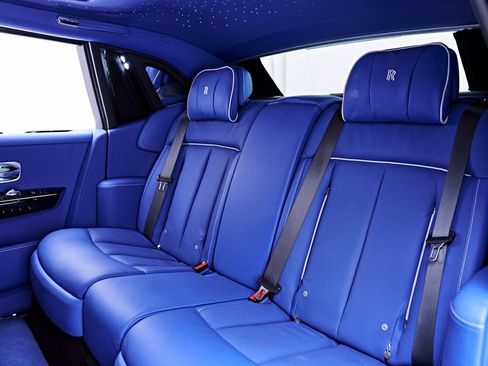 Used 2024 Rolls-Royce Phantom Sedan w/ The Phantom Package RWD image 66