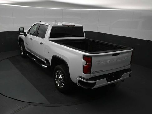 New 2026 Chevrolet Silverado 2500 LT w/ Z71 Chrome Sport Edition AWD/4WD image 19