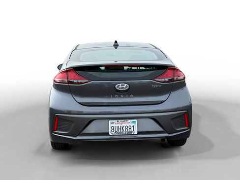 Used 2020 Hyundai Ioniq SE image 4