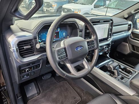 Used 2025 Ford F150 Lariat AWD/4WD image 16