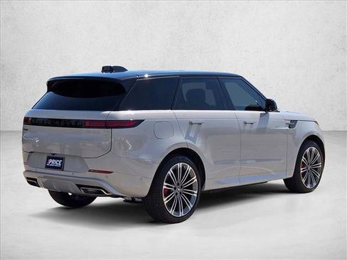 Used 2025 Land Rover Range Rover Sport Dynamic SE AWD/4WD image 5