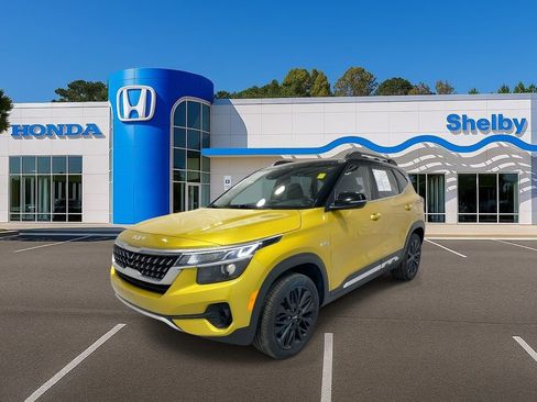 Used 2022 Kia Seltos Nightfall Edition image 4