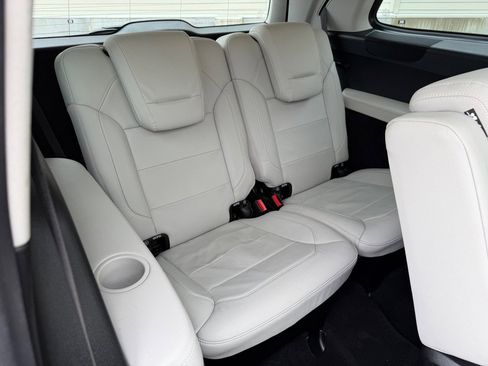 Used 2017 Mercedes-Benz GLS 450 4MATIC image 23