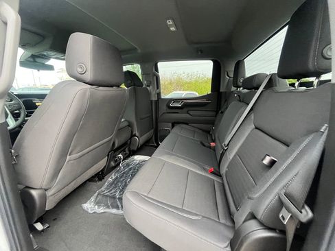New 2026 GMC Sierra 1500 Elevation image 12