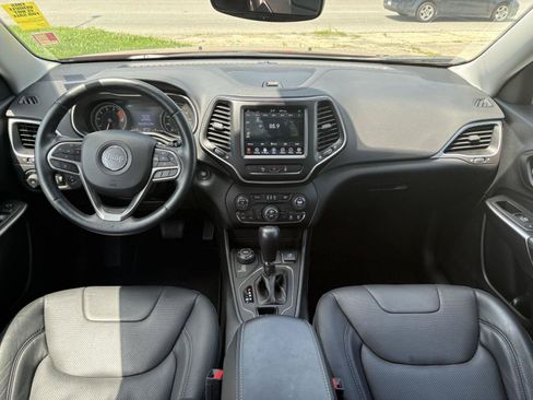 Used 2021 Jeep Cherokee Latitude Lux w/ Comfort/Convenience Group AWD/4WD image 12