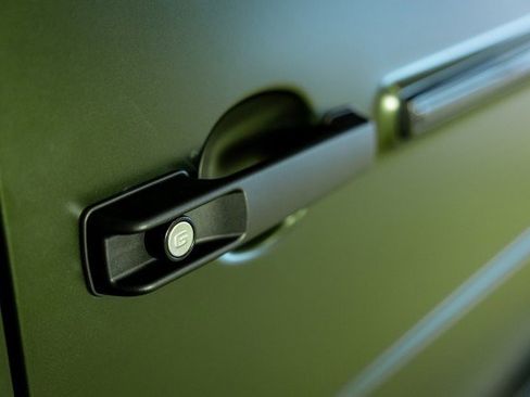 Used 2024 Mercedes-Benz G 550 w/ Final Edition w/ Olive Magno image 45